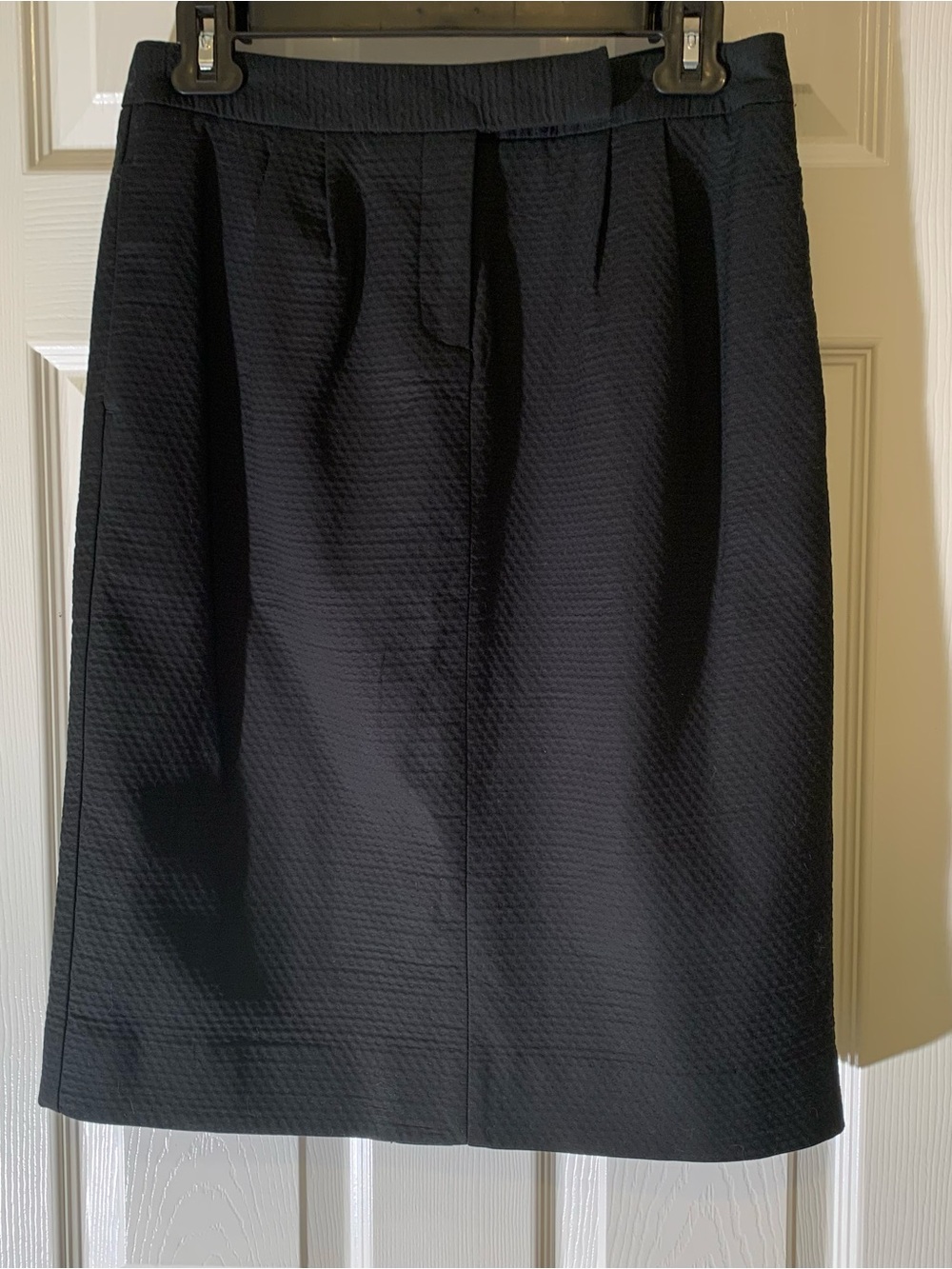 Isaac Mizrahi Elegant Black Pencil Skirt